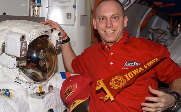 Clayton Anderson, astronaut