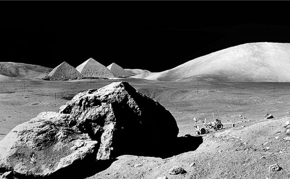 Astronauts see Aliens